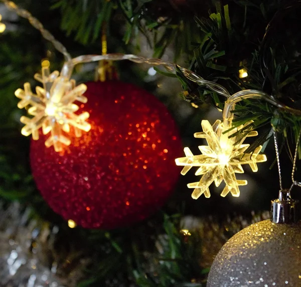 2x40 LED Warm White Led Snowflake String Lights 16ft 3 2x40 LED Warm White Led Snowflake String Lights 16ft - Image 3